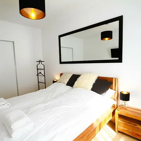 Lademann And Apartment *